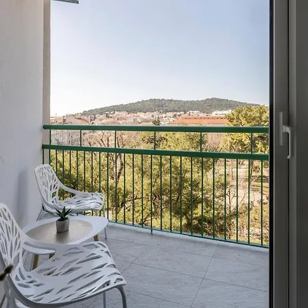 Carmen - Luxury 2-bedroom - Downtown