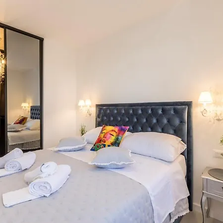 Carmen - Luxury 2-bedroom - Downtown *