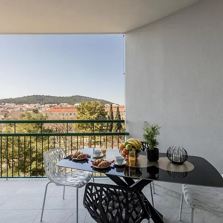 Carmen - Luxury 2-bedroom - Downtown Split