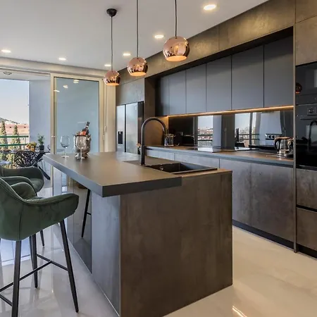 Carmen - Luxury 2-bedroom - Downtown 斯普利特