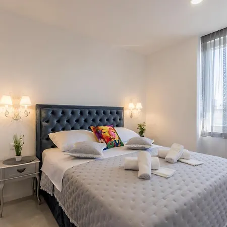 Apartment Carmen - Luxury 2-bedroom - Downtown Split